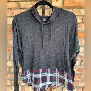 Rue21 Charcoal Knit Pullover Hoodie 40% rayon 39% polyester 21% cotton size M